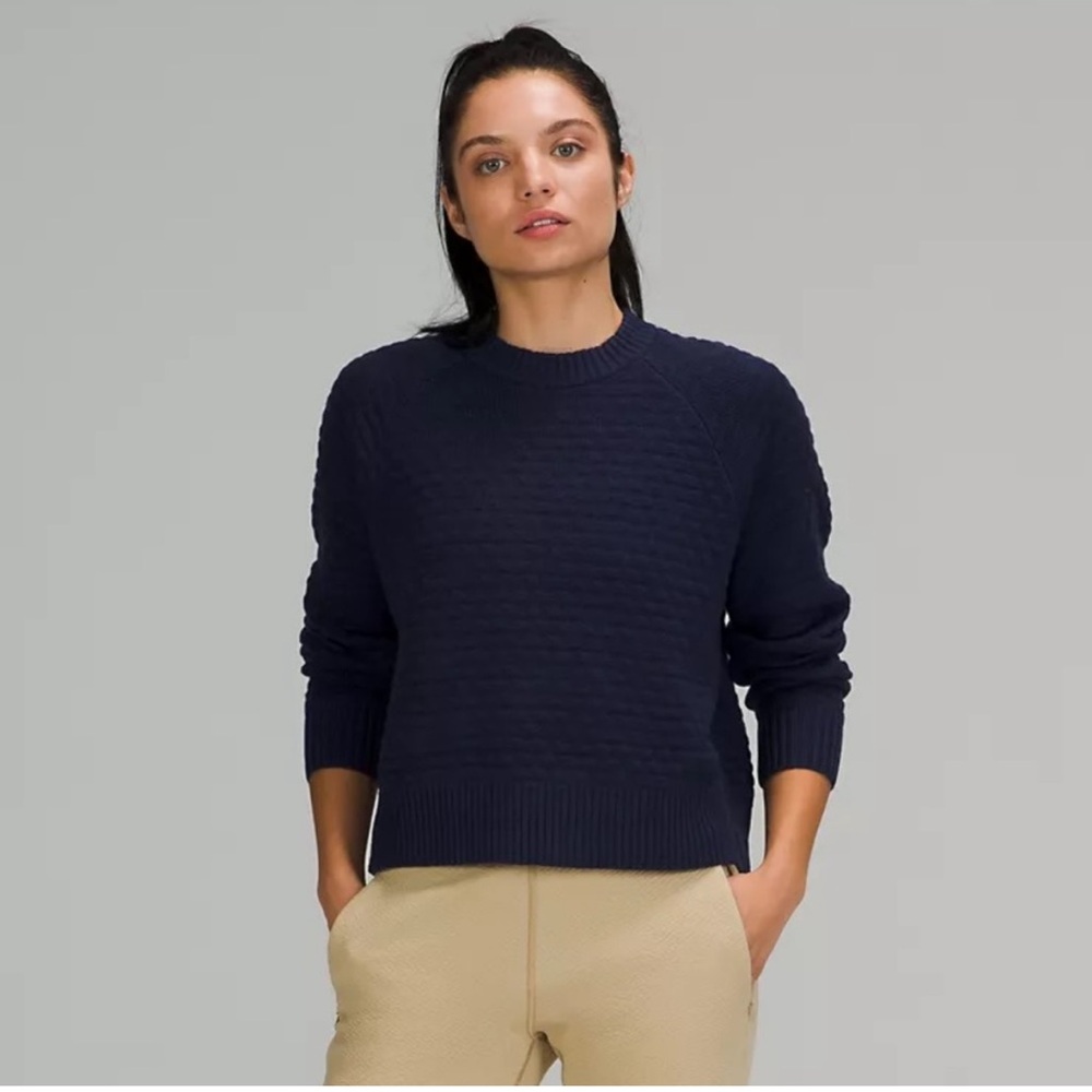 Lululemon Texture Play Crew Sweater in Night Sea Blue, Size XL/XXL